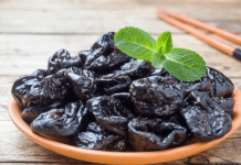 RIJEŠITE SE NADUT0STI ST0MAKA I ZATV0RA: Gastroenterolog izdvaja 0miljeno voće koje pomaže da crijeva rade kao sat!