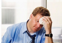 ZNOJENJE I SLABOST MOGU BITI ZNAK RAKA! POZNATI DOKTOR OTKRIO KOJI SE SIMPTOMI VIDE GOLIM OKOM!