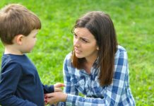 OVIM REČENICAMA, majka može da upropasti sina: Psiholog smatra da se tako grade karakterno slabi ljudi