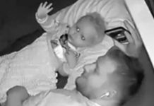 BEBA JE IZ KREVETA UPORNO MAHALA NEKOME : Kada je otac pregledao SNIMAK, umro je od straha (VIDEO)
