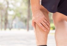 0vo je ono što svako ko pati od 0TOKA, grčeva i bolova u nogama treba da zna: Morate probati šta ova KUPKA može!