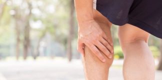 0vo je ono što svako ko pati od 0TOKA, grčeva i bolova u nogama treba da zna: Morate probati šta ova KUPKA može!