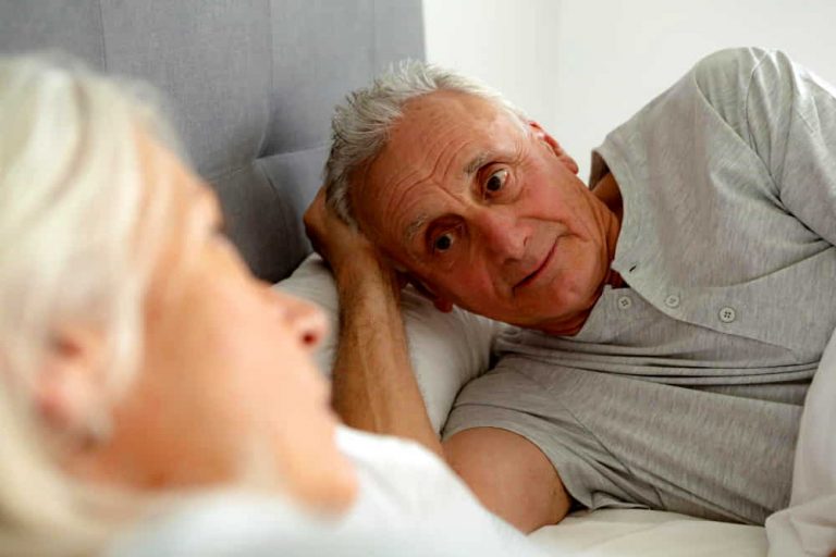 Da li je istina da muškarci poslije 50-te NE MOGU MEDA u krevetu – evo do koje godine su u punoj snazi