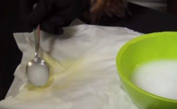 NIKADA SE NE BI SJETILI: Sve fleke sa odjeće skida 1 sredstvo, svi ga imamo u kući