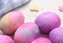 Farbanje jaja SODOM BIKARBONOM je hit na društvenim mrežama: MAGIČNE ŠARE dobijaju se na potpuno prirodan način, a ceo proces traje PAR MINUTA 😍 čitav postupak je na linku u komentaru