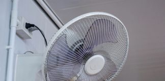 Evo zašto ventilator ne hladi kako mislite i kako uz JEDAN TRIK ZA 0 DINARA možete pretvoriti stan u hladnjaču Evo zašto ventilator ne hladi kako mislite i kako uz JEDAN TRIK ZA 0 DINARA možete pretvoriti stan u hladnjaču - content image