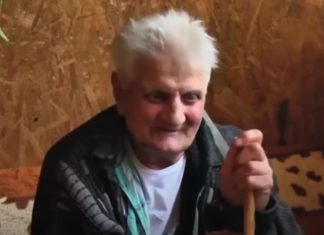 OTIŠAO DO GRADA DA PRODA STOKU, PA NESTAO SA LICA ZEMLJE: 30 godina kasnije pojavio se na kućnom pragu u istoj odjeći i sa papirićem u džepu koji je skamenio sve OTIŠAO DO GRADA DA PRODA STOKU, PA NESTAO SA LICA ZEMLJE: 30 godina kasnije pojavio se na kućnom pragu u istoj odjeći i sa papirićem u džepu koji je skamenio sve - featured image